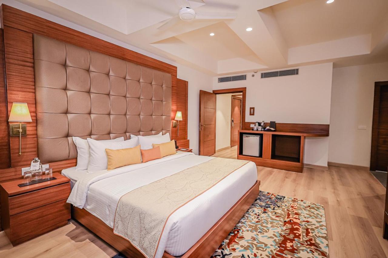 Regenta Dehradun By Royal Orchid Hotels Limited Exterior foto
