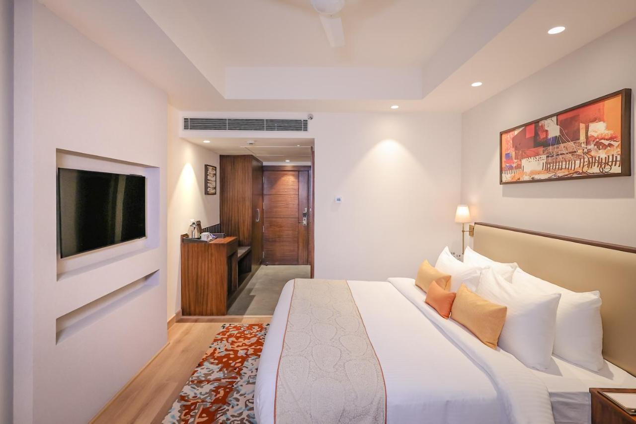 Regenta Dehradun By Royal Orchid Hotels Limited Exterior foto