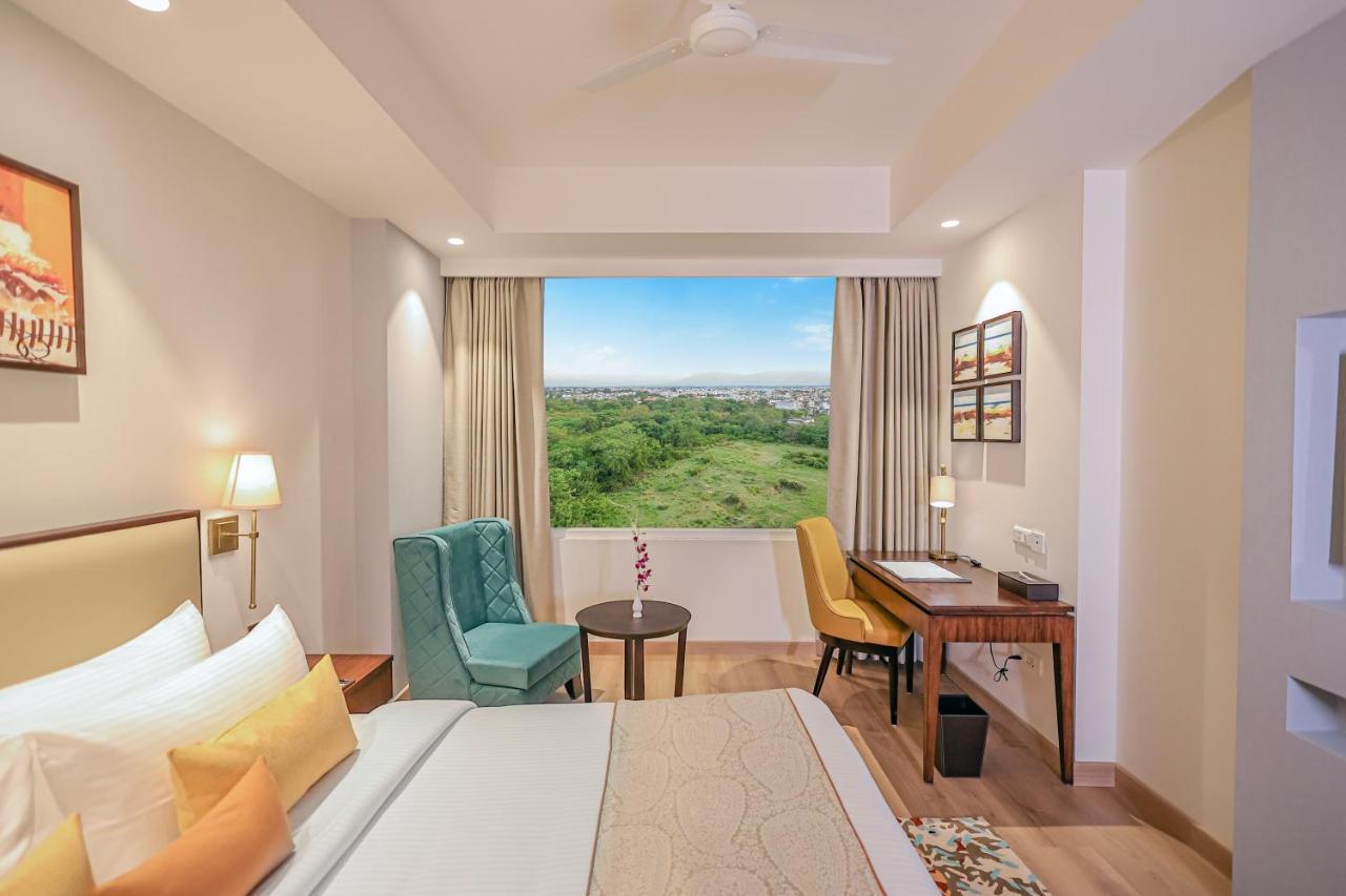 Regenta Dehradun By Royal Orchid Hotels Limited Exterior foto