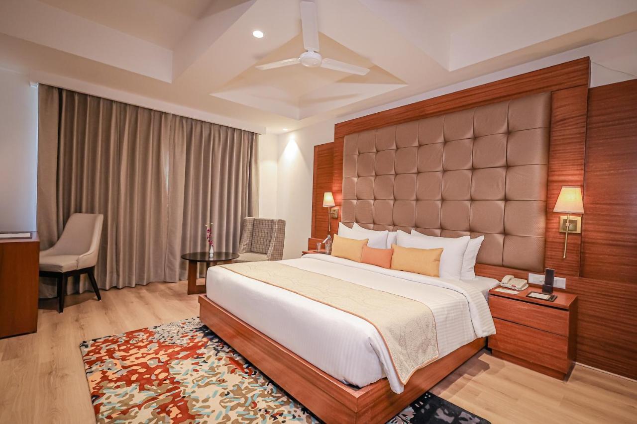 Regenta Dehradun By Royal Orchid Hotels Limited Exterior foto