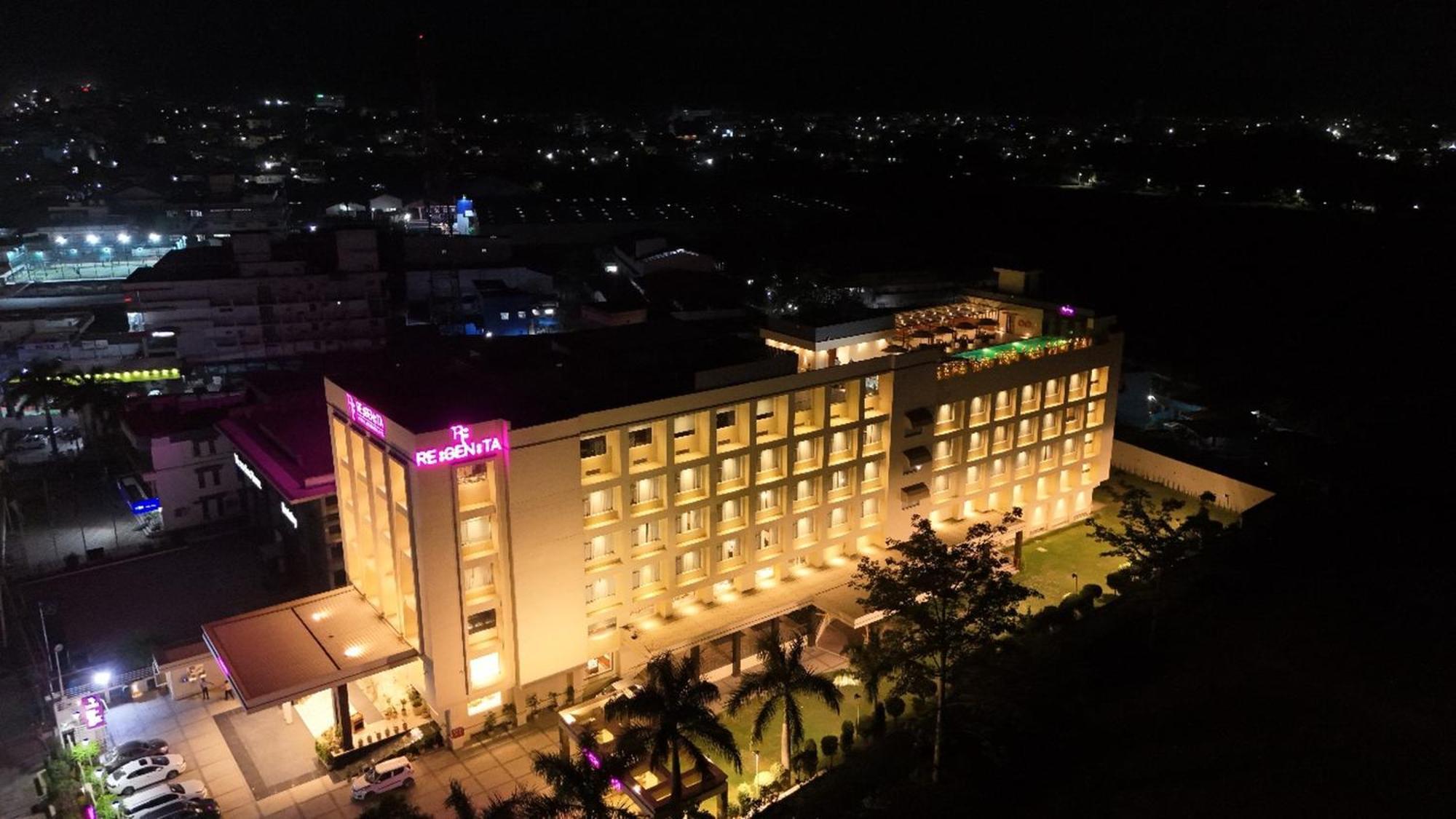 Regenta Dehradun By Royal Orchid Hotels Limited Exterior foto